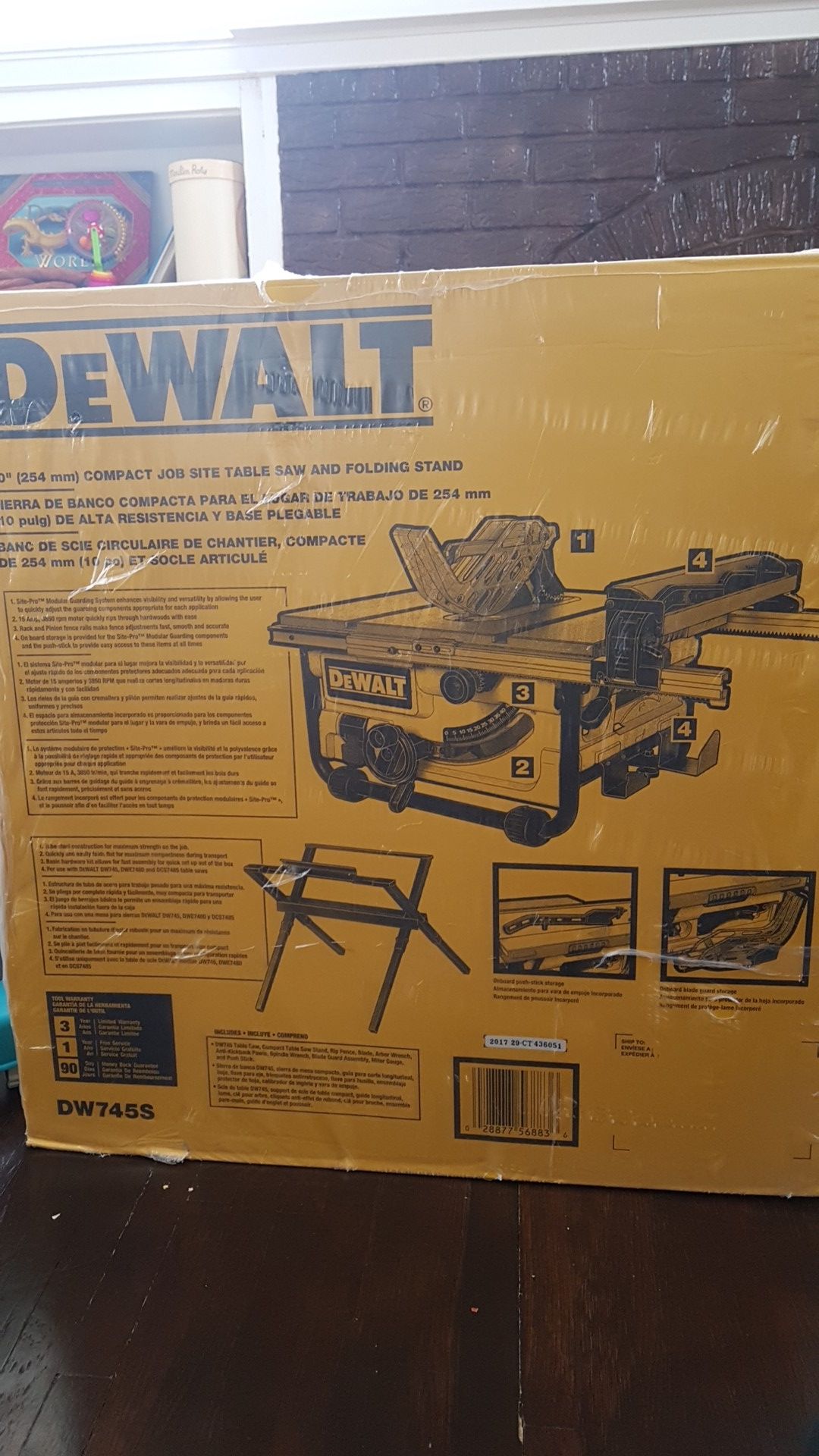 Dewalt Table saw and folding stand dw745s