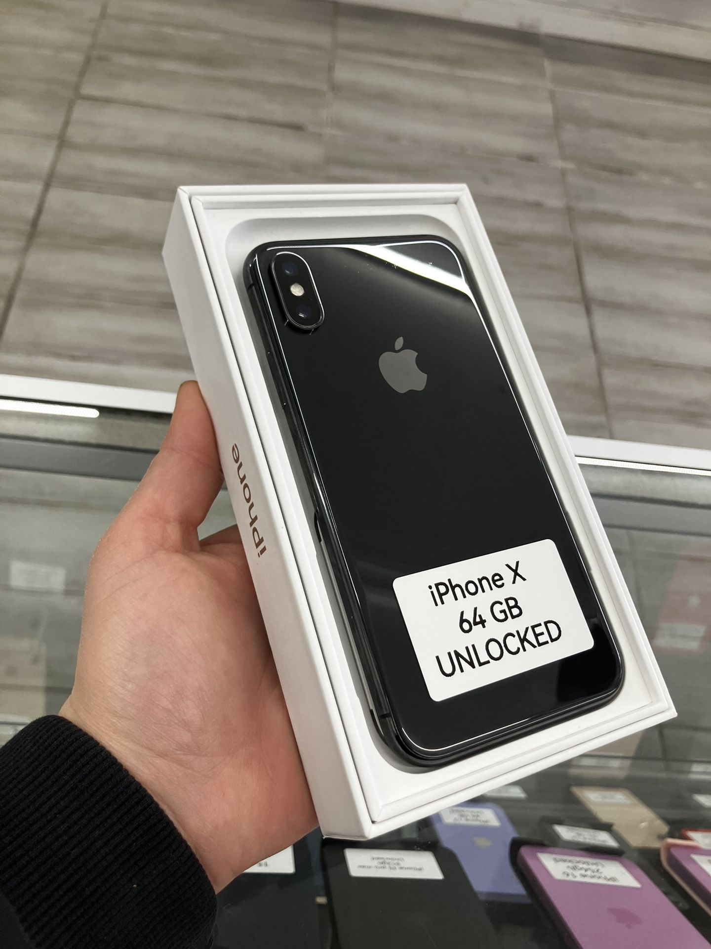 iPhone X 64GB Unlocked Cash Or $10 Down