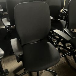 Office Chair - Steelcase V2 Leap Office Chair With Headrest