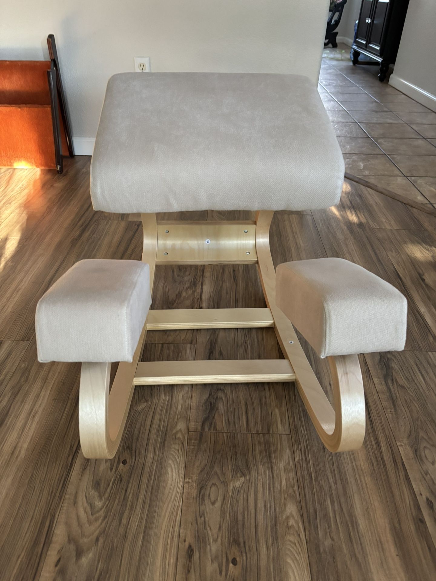 Sleekform “The Austin” Kneeling Chair 