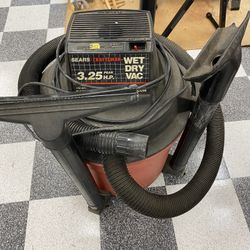 Craftsman Wet dry vacuum 