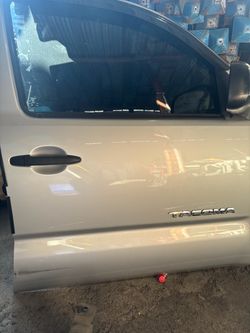 Tacoma Doors and Step Bar