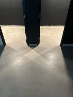 Epoxy / Polyaspartic Flooring Garage floors, patios & more!