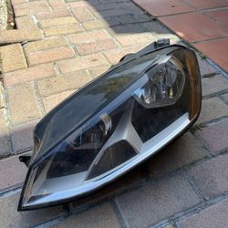 2015-2017 Golf/GTI driver Headlight 