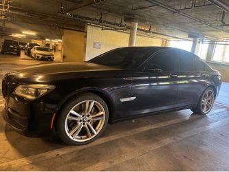 2015 BMW 750