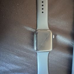 Apple Watch SE (1st Generation)  With Charger