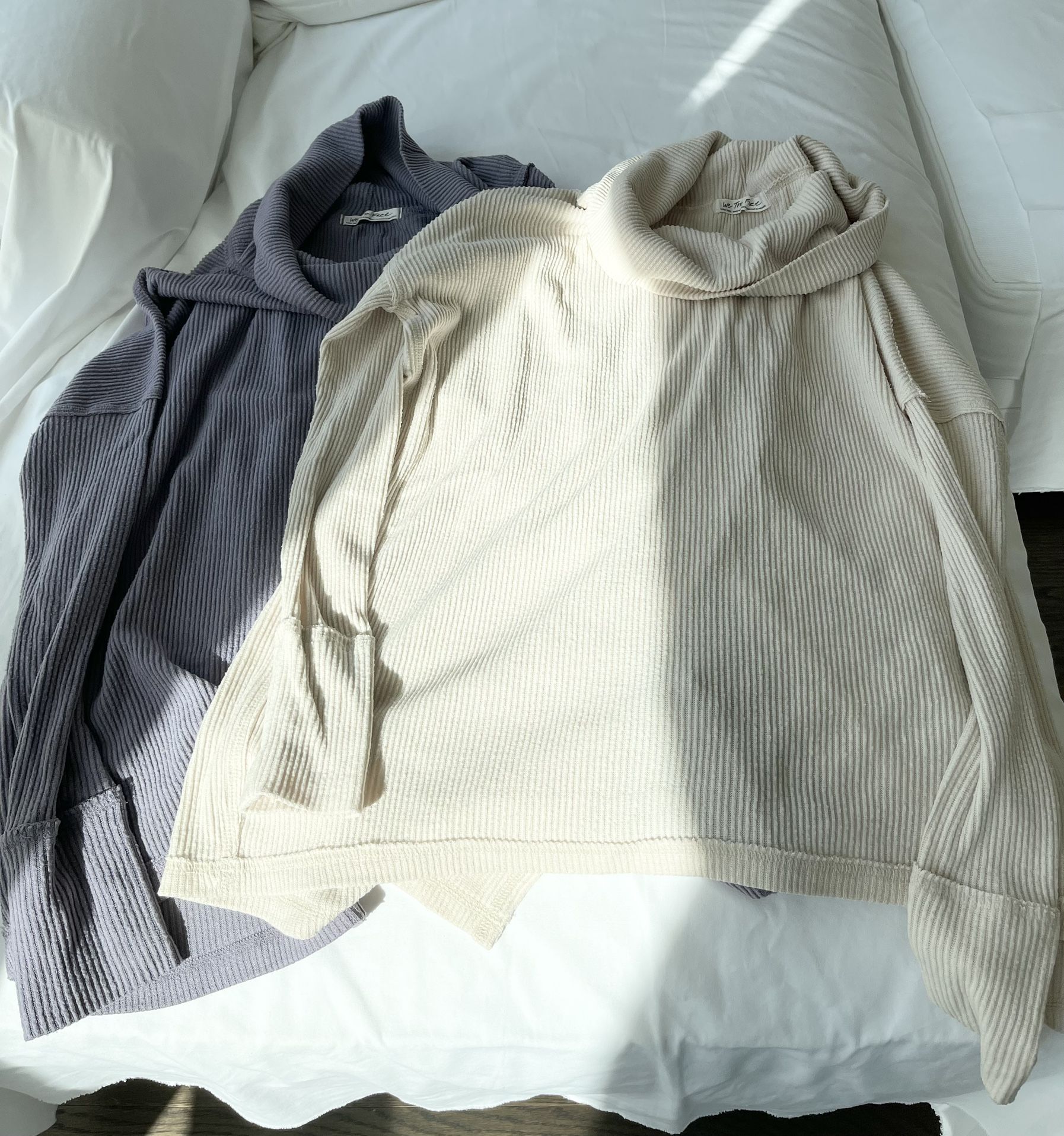 Size Xs Free People cozy funnel neck tunics