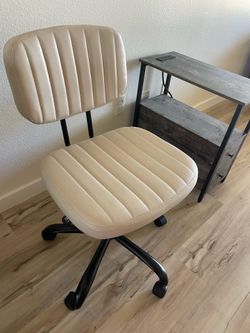 Office/desk chair