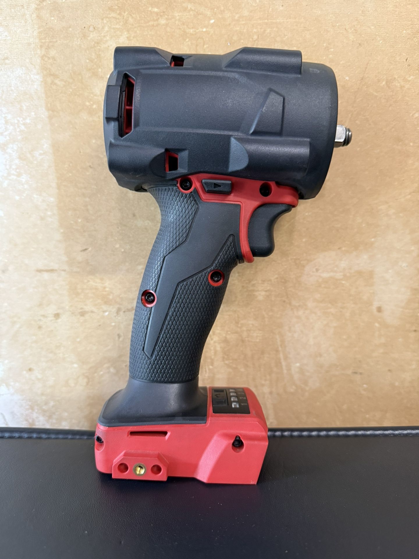 M18 FUEL Brushless 3/8 in. Compact Impact Wrench