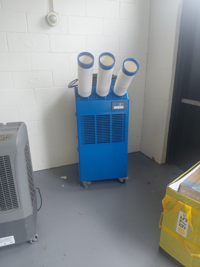220V Portable Industrial Office Aair Conditioner 3 Tubes Witch Whels 22100 Btu
