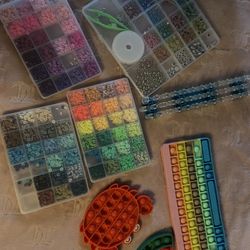 Bracelet Making Beads And Fidgets 