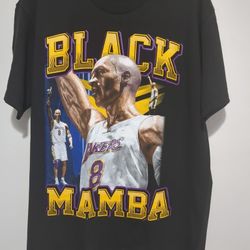 Kobe Bryant Statue Tee Shirt Sz Large 