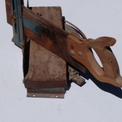 Vintage Miter Box Saw 