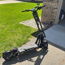 Inmotion RS LITE Electric Scooter.