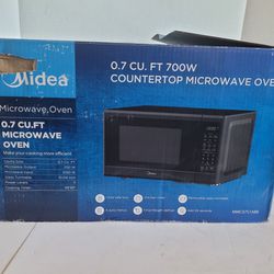 Midea  Countertop Microwave Oven