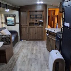 2015 RADIANCE TRAVEL TRAILER 