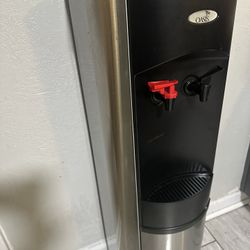 Water Dispenser (Oasis)