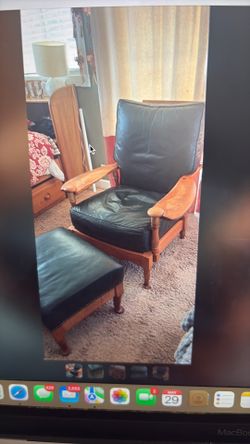 Vintage Cushman, colonial, leather chair and ottoman heavy duty very good condition