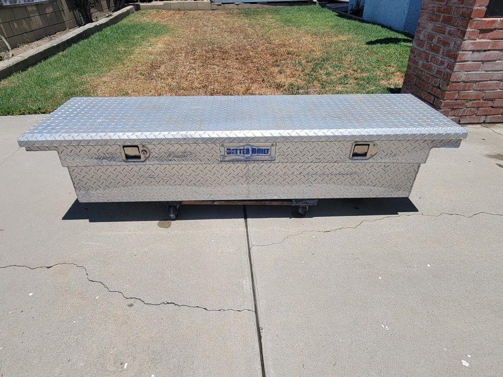 Truck Crossover Toolbox