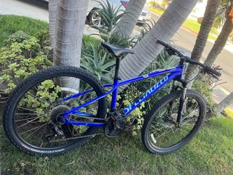 └➤➤➤ Specialized Pitch Sport Mountain Bike | 27.5" | Small Frame | Blue