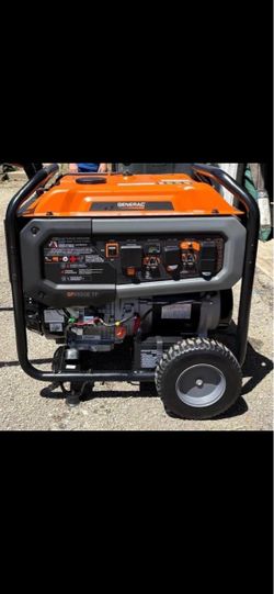Generac GP9500E Tri-Fuel Generator 12,500W / 9,500W Electric Start