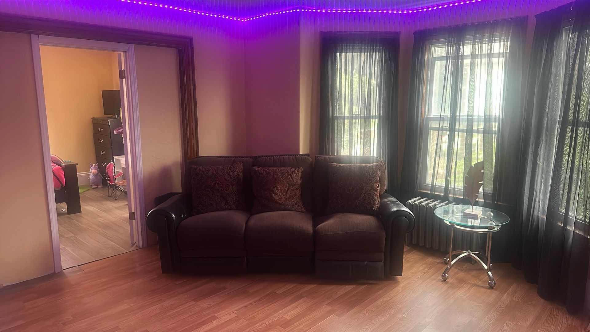 Couch With Recliner And Charging