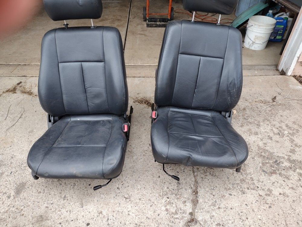 Gently Used Leather Bucket Seats For Subaru Outback for Sale in