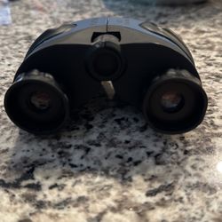 Binoculars 