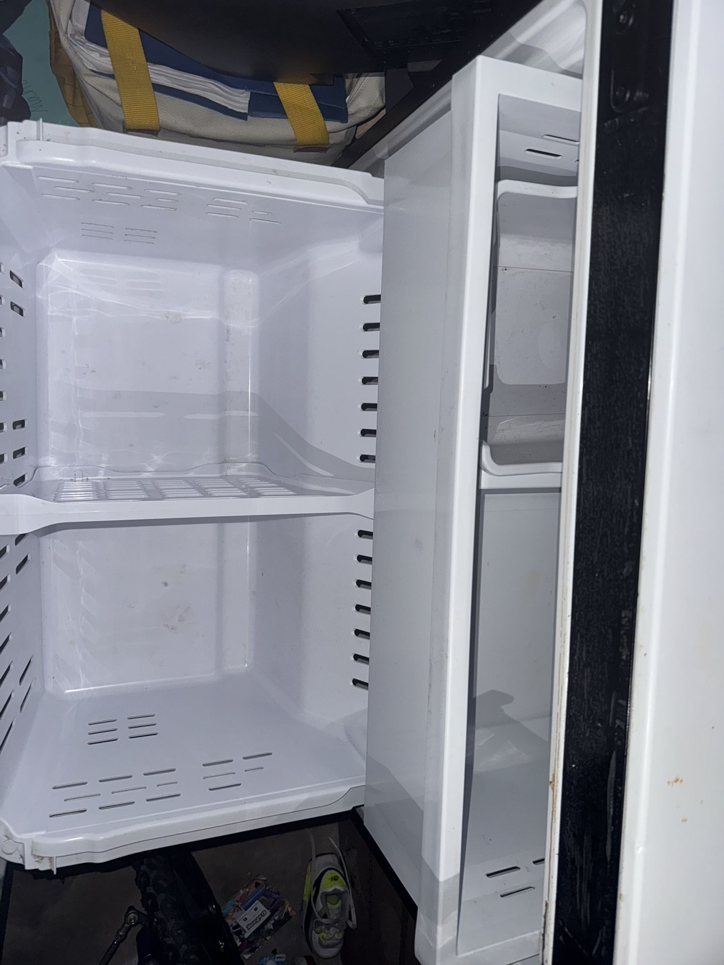 Refrigerator For Sale 