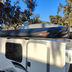 23Zero Peregrine 270 Awning