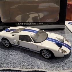 1/18 scale die, cast ford GT concept mint condition, asking $40 with box