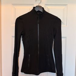 Lululemon define jacket size 2