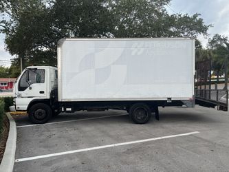 2005 Isuzu NQR
