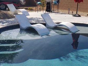 Pool Ledge Lounger for Sale in Goodyear AZ OfferUp