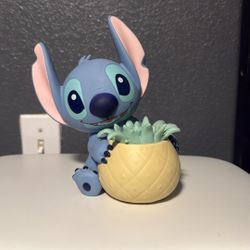 Stitch Makeup Brush Holder 