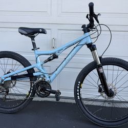 Santa Cruz Juliana Bike Small Frame