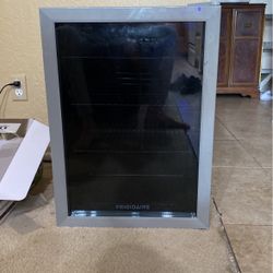 Mini Fridge 
