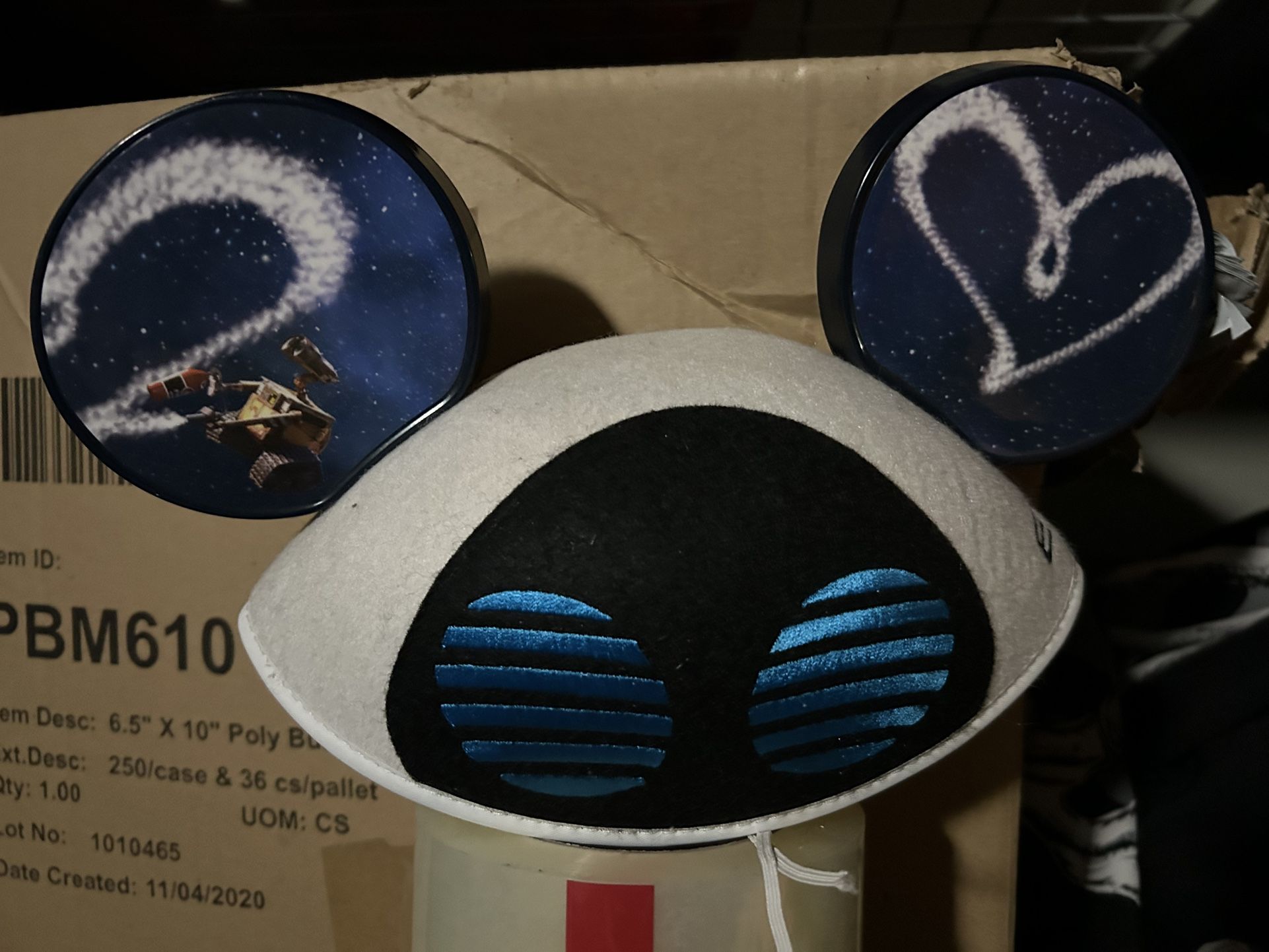 Disney Parks Eve from Wall-E Mickey Mouse Ears Hat. As is condition
