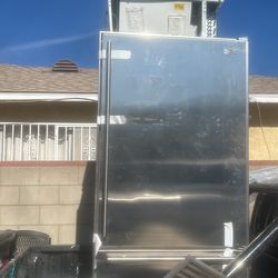 Refrigerator Subzero