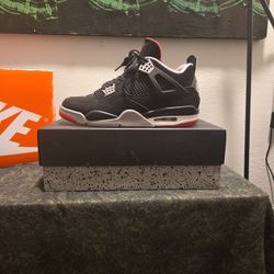 Jordan  4 Bred