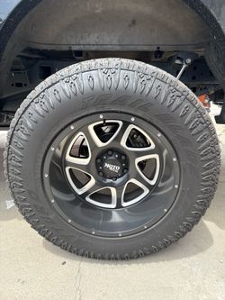 Moto Metal rim & tire