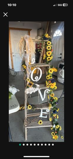 Vantage Ladder Sunflower
