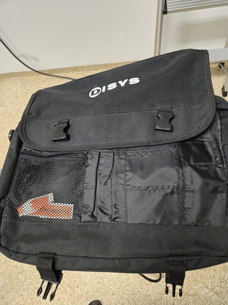 ✨ Used Disys Messenger Bag – Great Condition $50 OBO