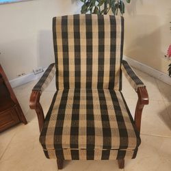 Antique Rocking CHAIR