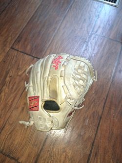Rawlings Liberty 12.5 in softball glove