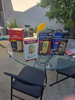 Door Locks / Keyless Entry