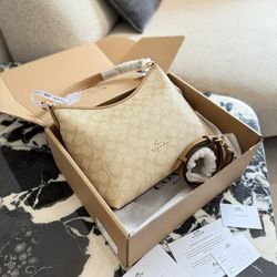 Coach tan shoulder bag