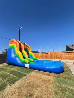 2 WATER SLIDES FOR 2,300