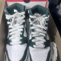 Nike dunks High tops