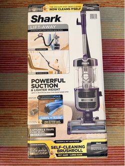 Shark Lift-Away vacuum BRAND NEW